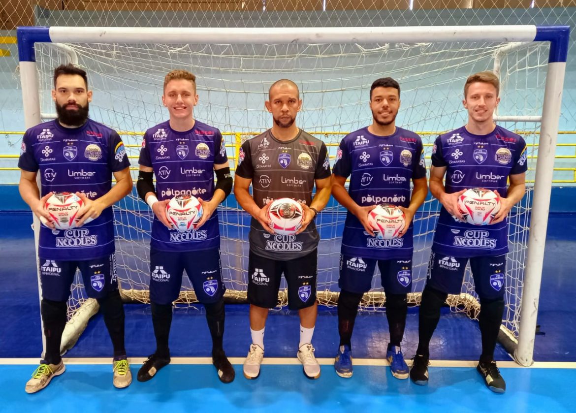 Os goleiros do Foz Cataratas em boas mãos