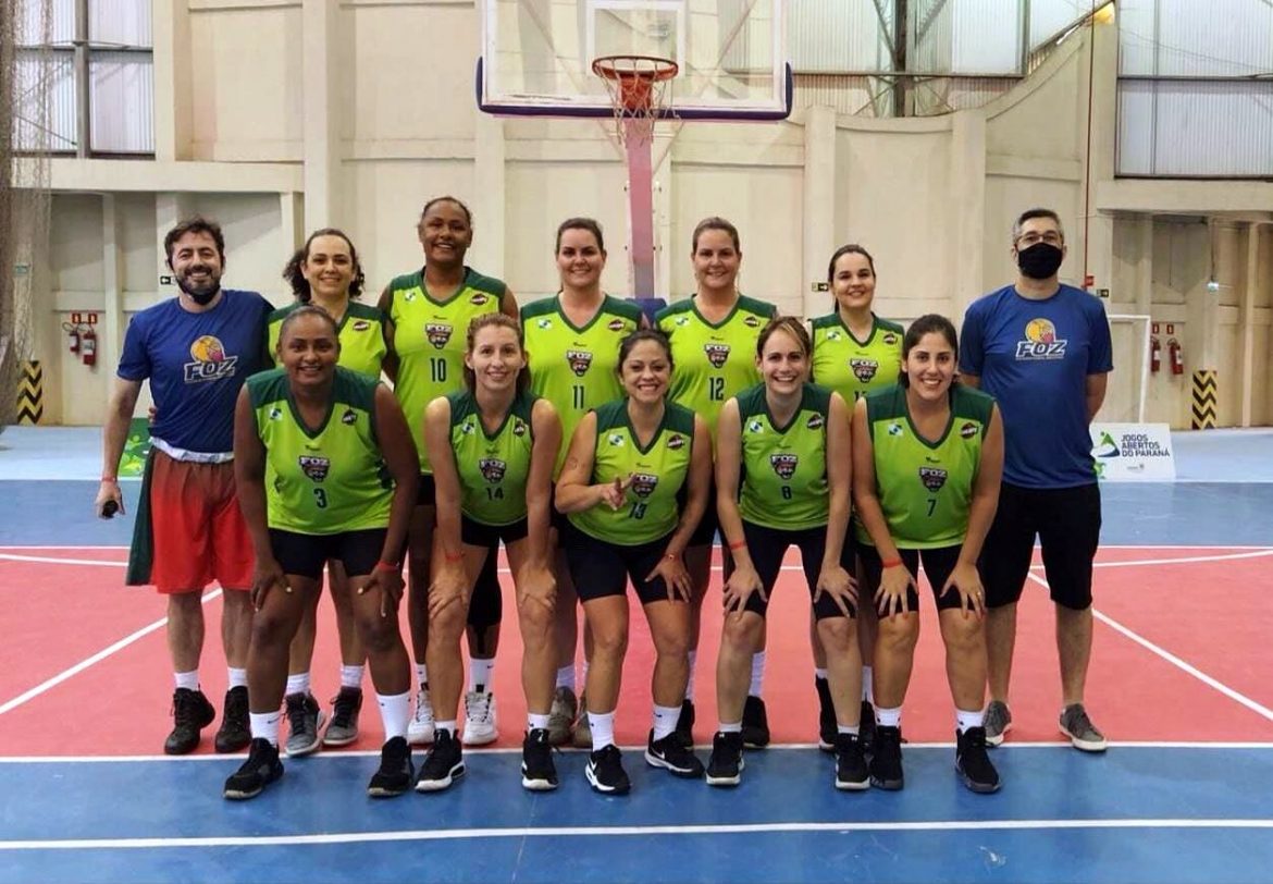 Foz fica em segundo lugar no basquete feminino