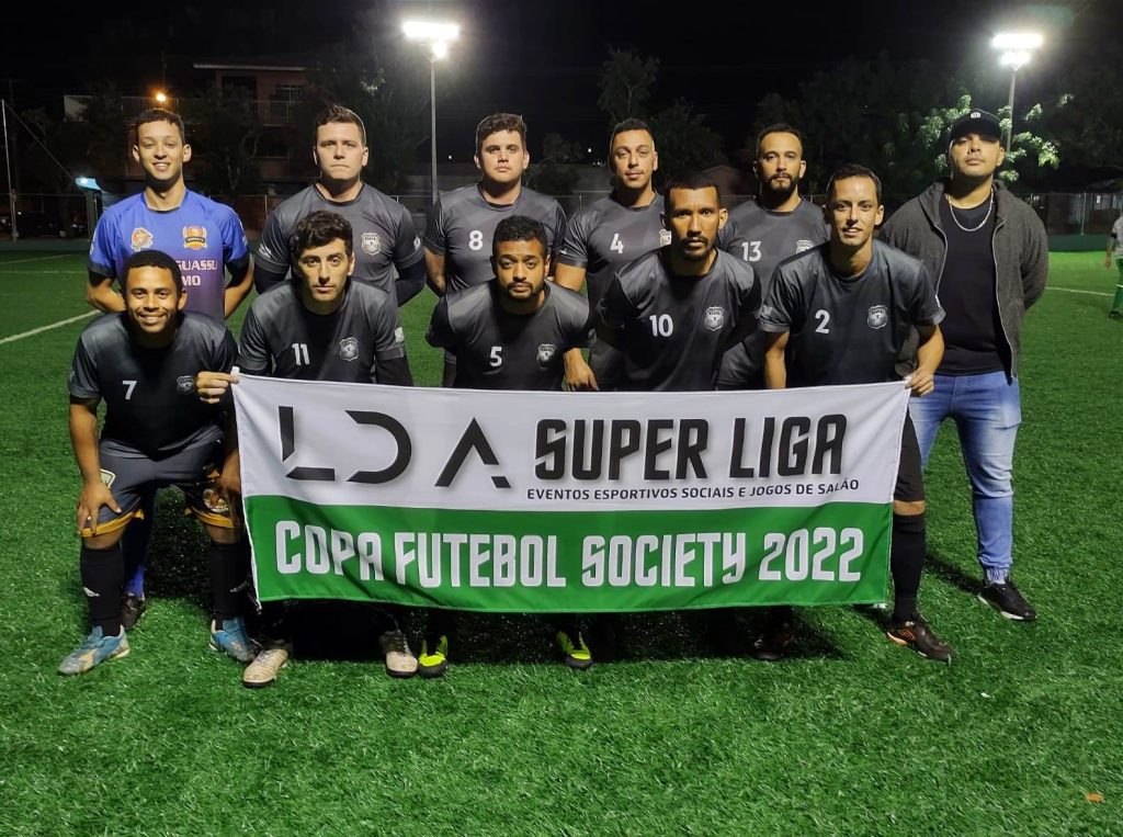 Associados ganham espaço fixo para jogar futebol society às segundas –  AMPERJ