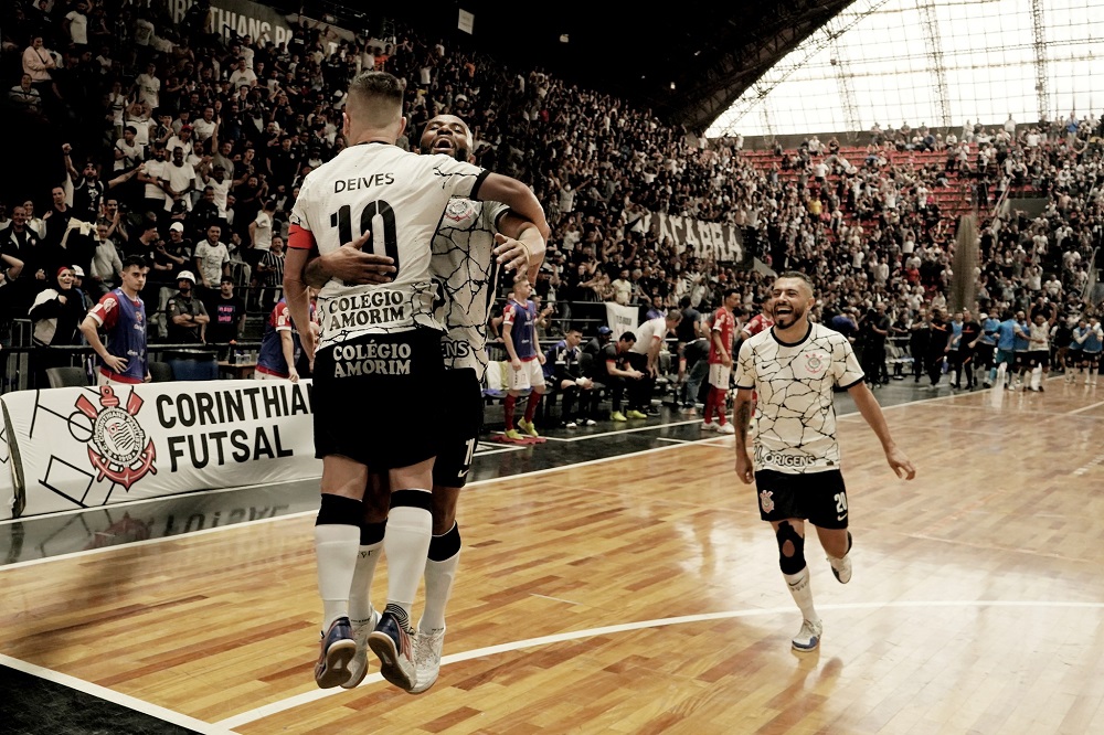 Wesley relembra início no Futsal e chegada ao Corinthians