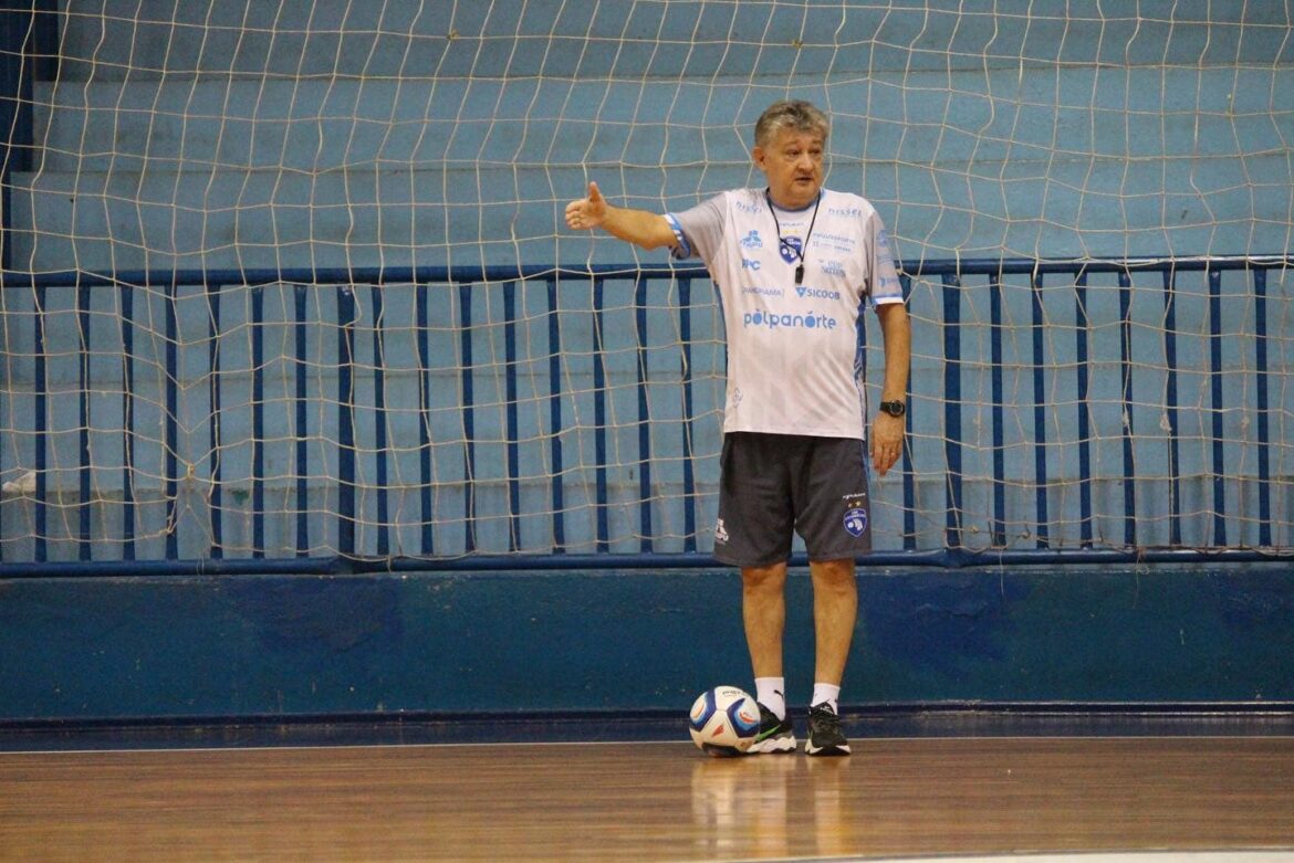 Nei Victor não é mais técnico do Foz Cataratas