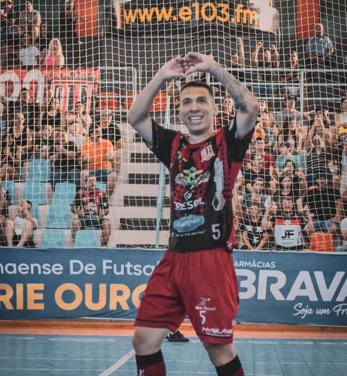 Foz Cataratas anuncia contratação de Farina