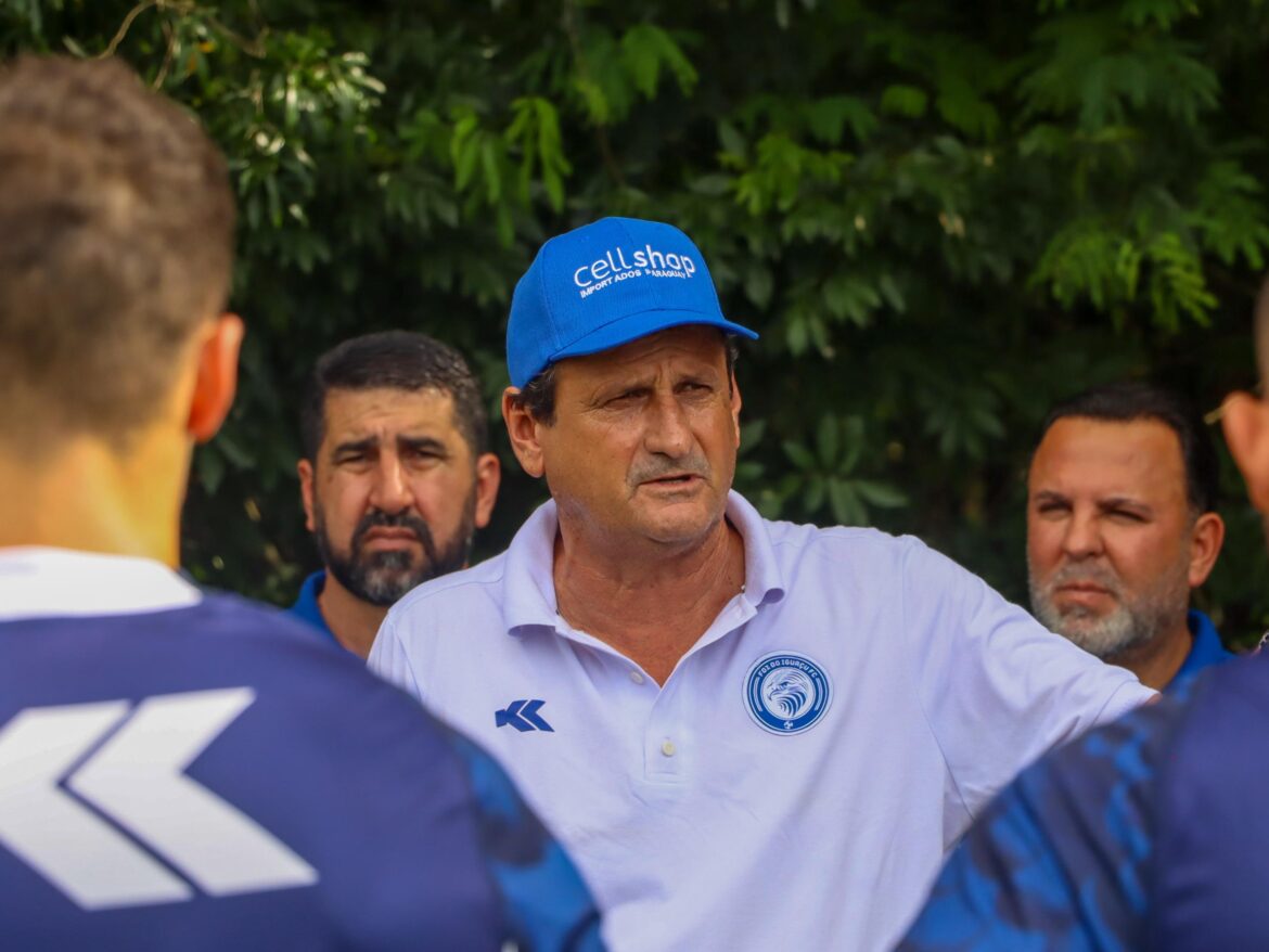Claudemir Sturion está de volta ao comando do Foz do Iguaçu FC