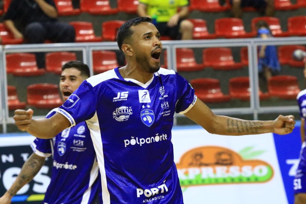 Foz Cataratas vence na estreia do Paranaense 2025