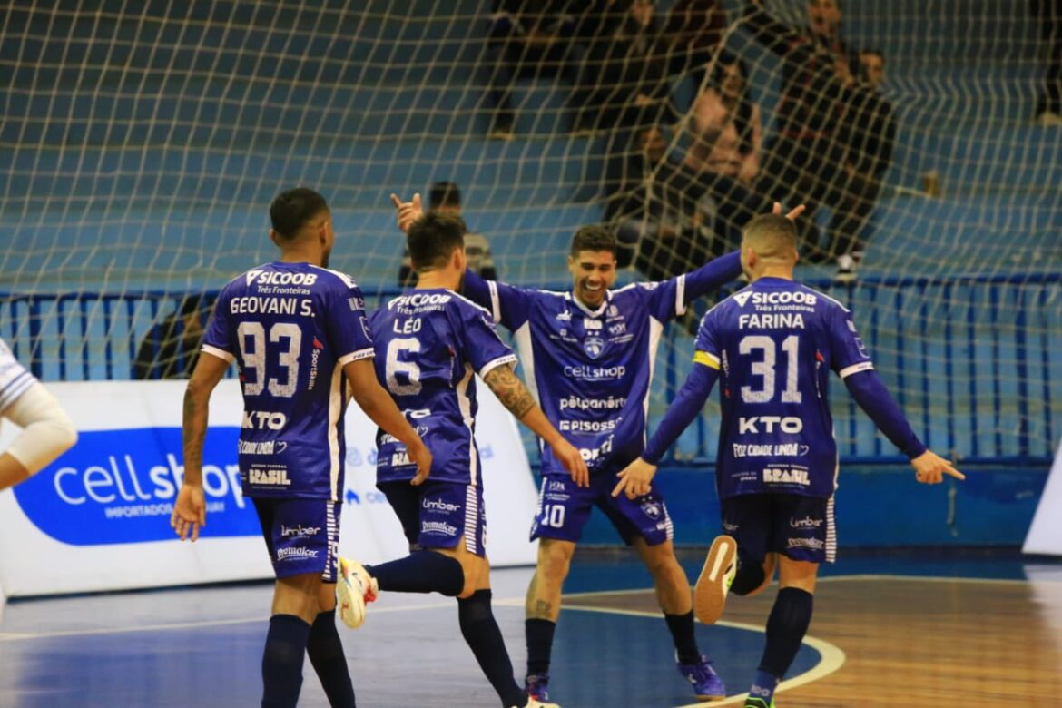 Foz Cataratas vence o Tubarão de goleada