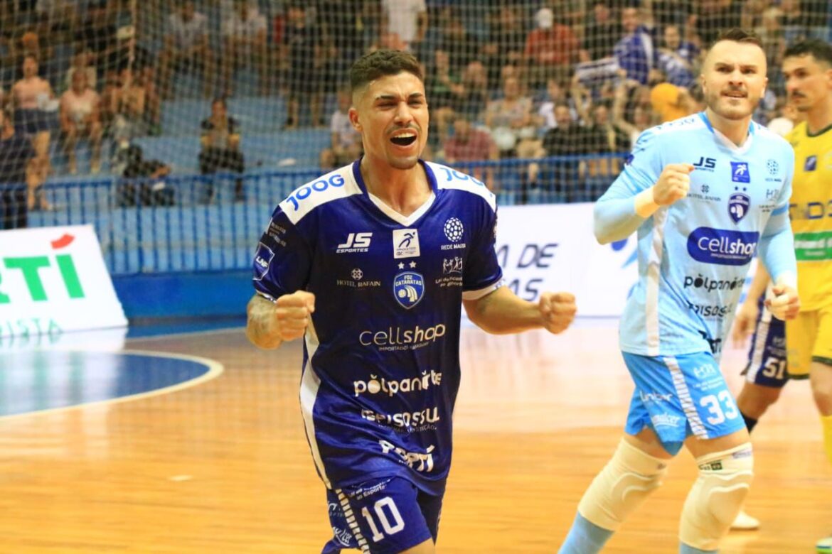 Foz Cataratas vence o Praia Clube pelo jogo de ida das oitavas da LNF