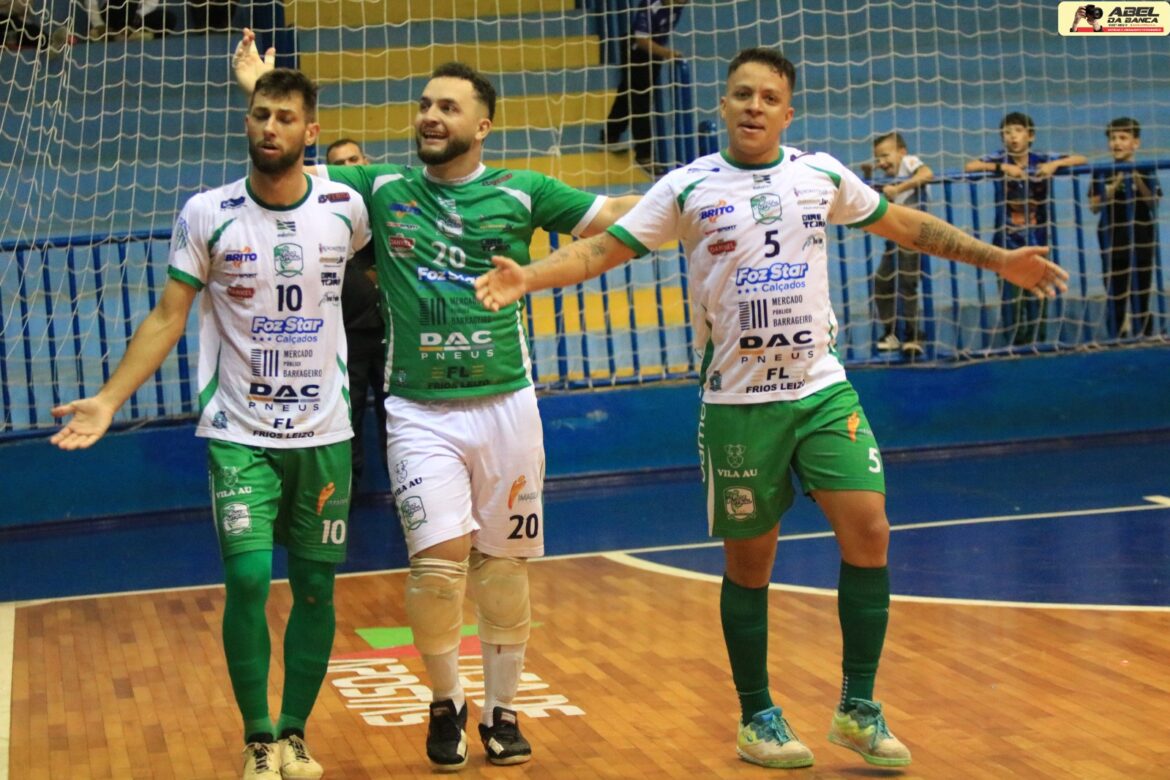 Foz Futsal goleia e garante vaga nas quartas de final da Série Bronze