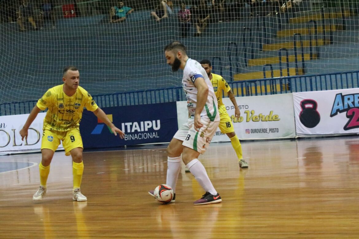 Em casa, Foz Futsal perde para o Santa Helena