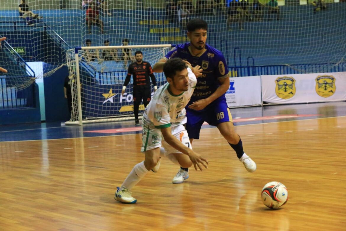 Foz Futsal empata em casa e segue em segundo lugar do Grupo C na Série Bronze